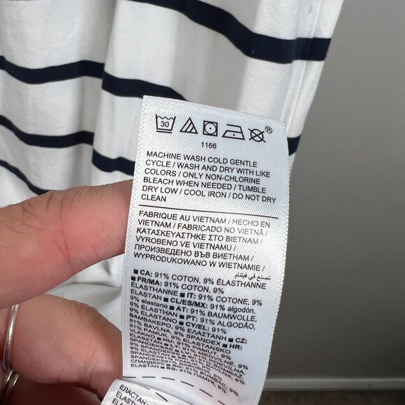 Athleta Essential Tee Dress Size Medium Petite Blue Stripe Minimal Casual Comfy - Picture 9 of 9